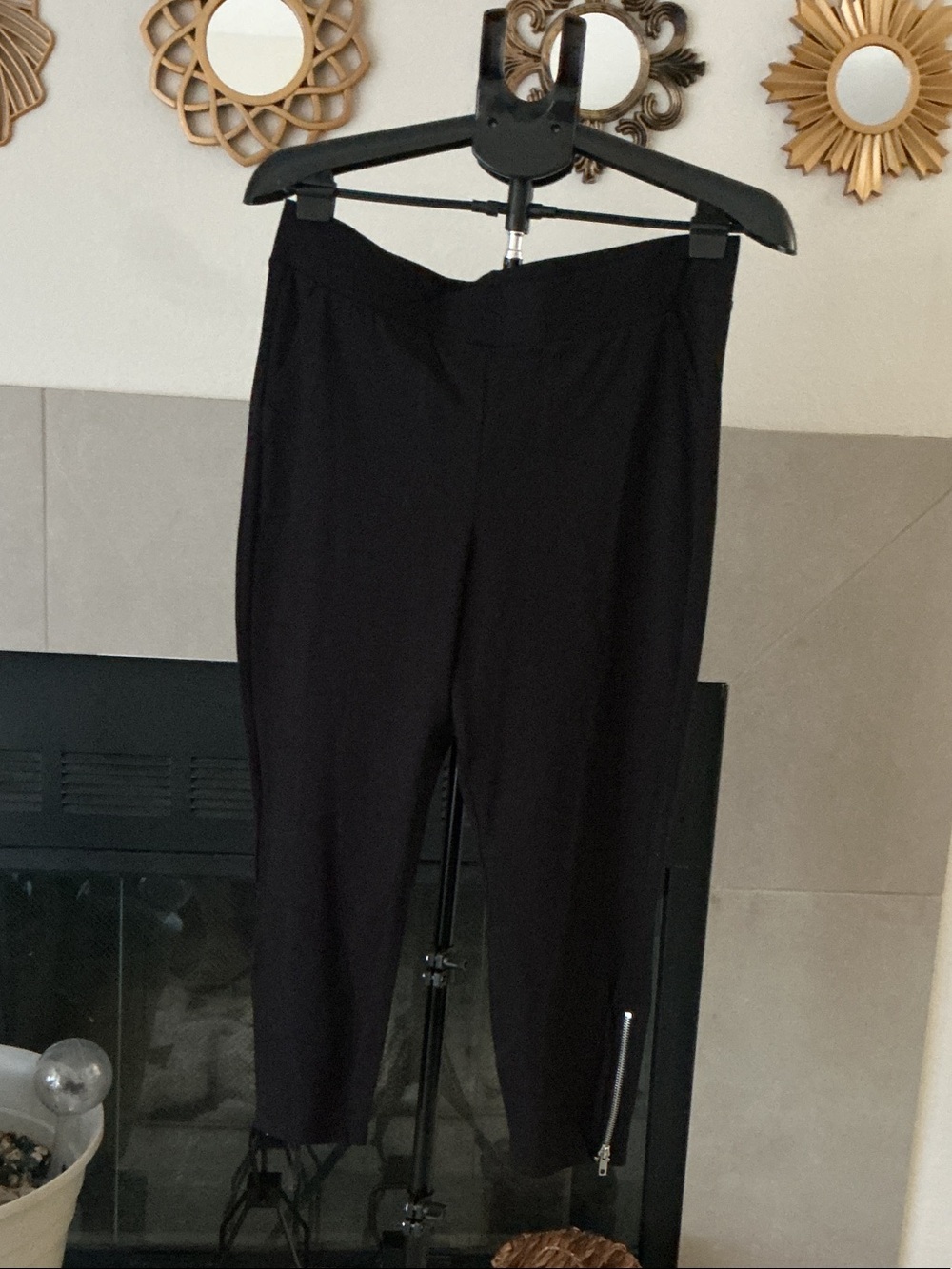 Torrid Women's Black Stretch Ankle Pants with pockets and size zippers